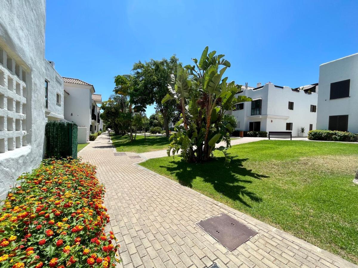 Quiet & Spacious Apt @ Golf Course W/ Roof Terrace San Roque  Exterior photo